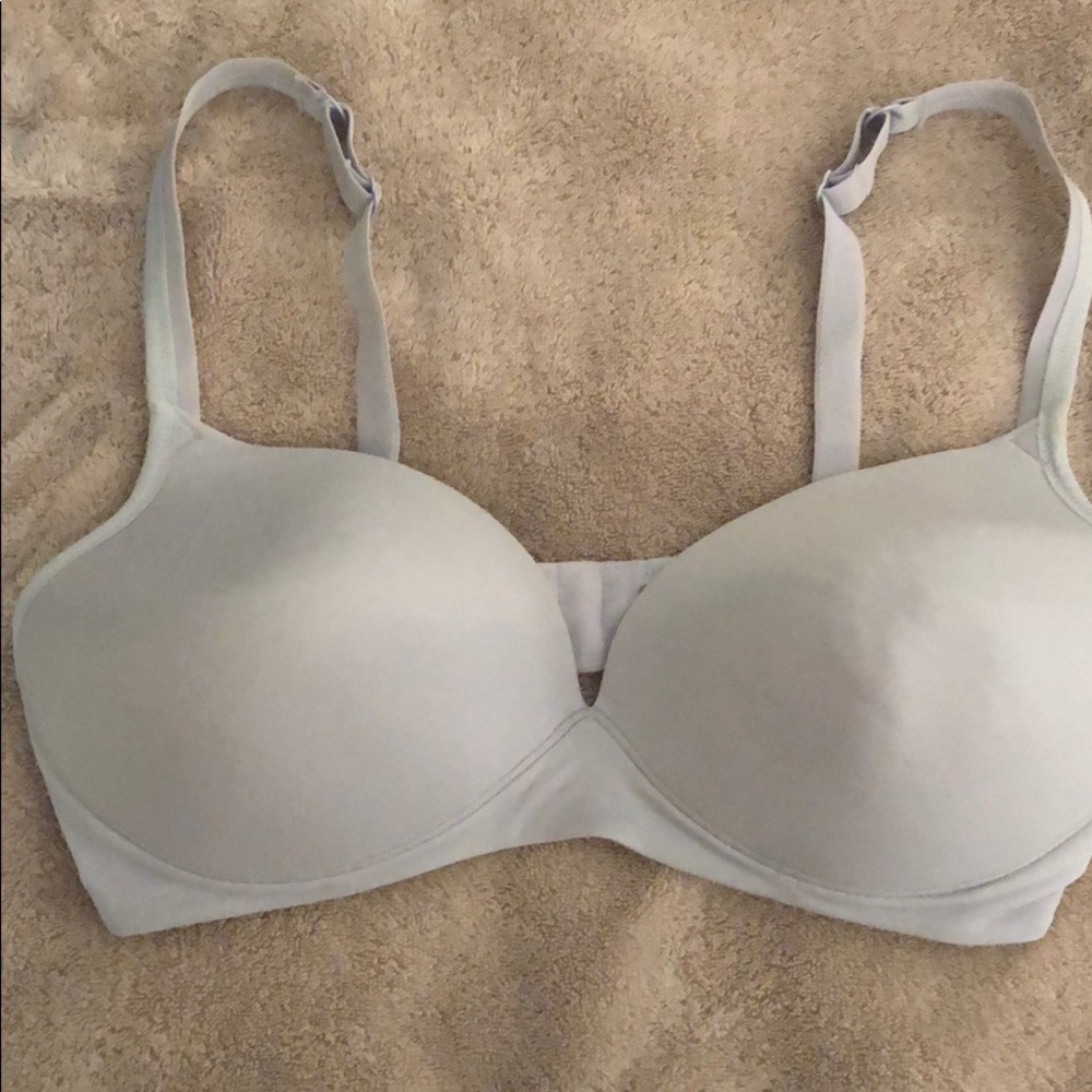 Wire free smooth cup bra